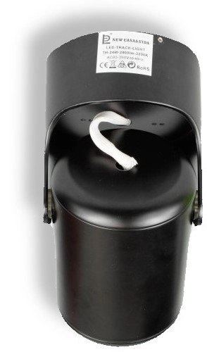 Reflektor LED lampa natynkowa czarna 15W 4500K 300lm kąt świecenia 24° Reflektor LED lampa natynkowa czarna 15W 4500K 300lm kąt świecenia 24°