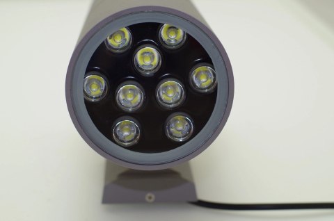 Lampa elewacyjna natynkowa punktowa kinkiet szara 1x9W 1200lm IP65 Kąt świecenia: 45 ° Lampa elewacyjna natynkowa punktowa kinkiet szara 1x9W 1200lm IP65 Kąt świecenia: 45 °